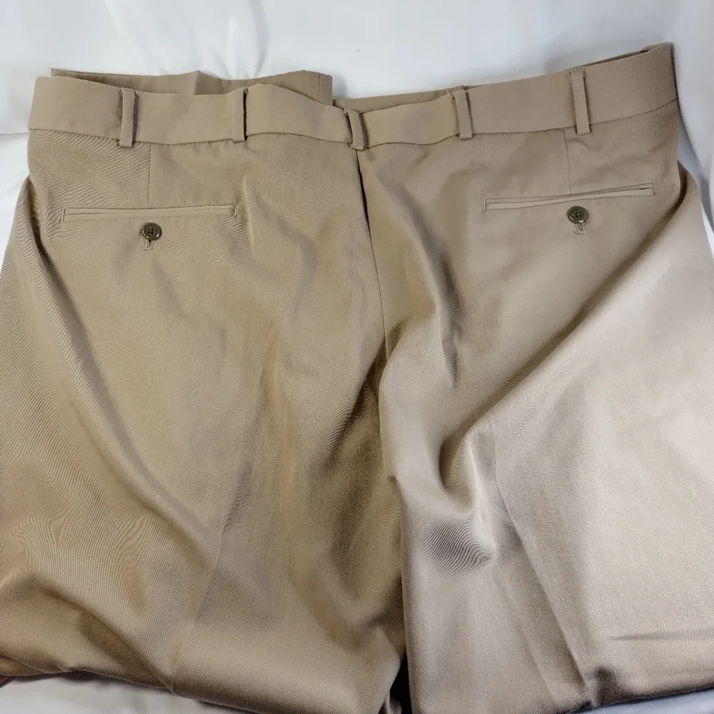 FOUNDRY Tan Pleated Dress Slacks Men's Size 44×28